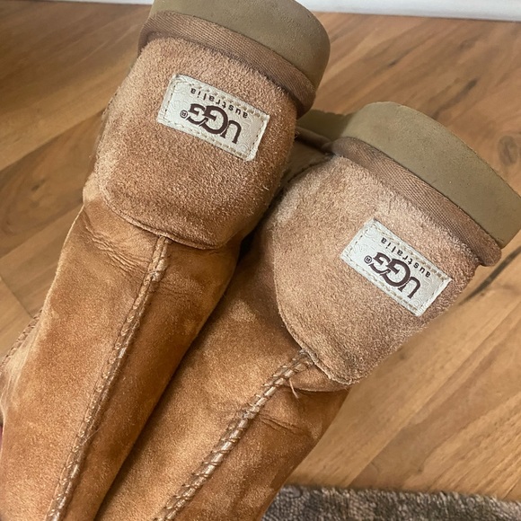 Ugg chestnut short II - Picture 4 of 13